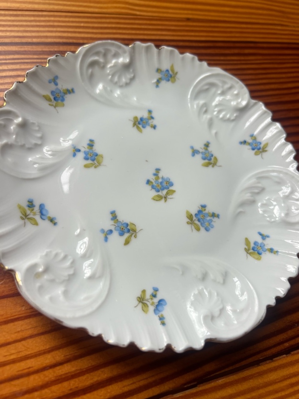 Saxonia White Porcelain Plate with Blue forget me nots and scallop details